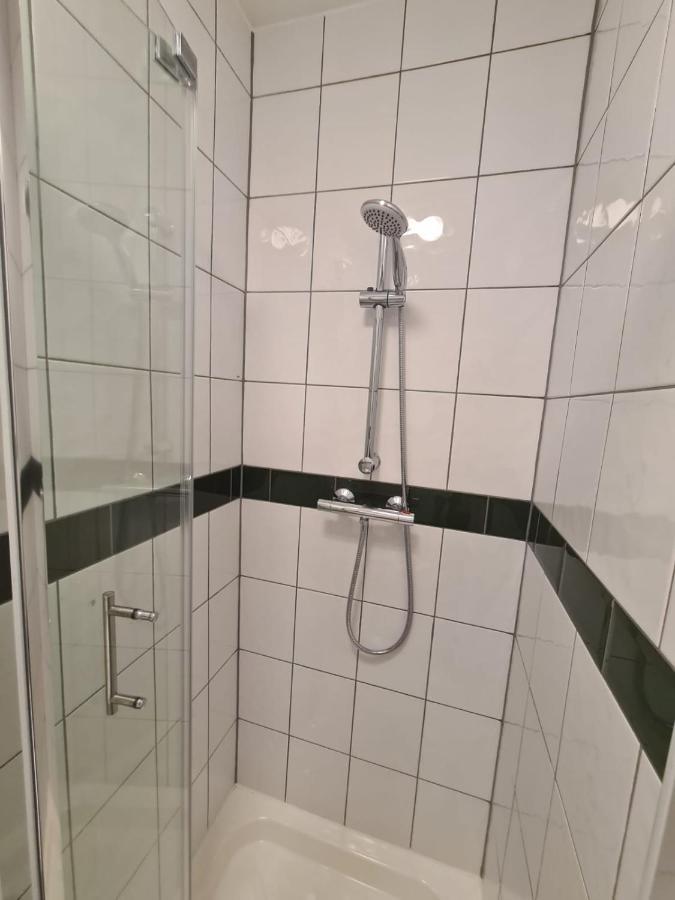 17 Elm Road Aparthotel Лондон Екстериор снимка